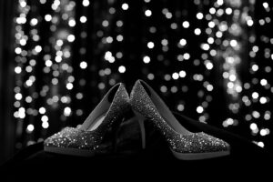 shoes, bokeh, fashion, walking, black and white, bridal, wedding, ceremony, lady, black fashion, black wedding, gray wedding, black walking, gray walking, black shoes, gray shoes, black bokeh, gray bokeh, black lady, gray lady
